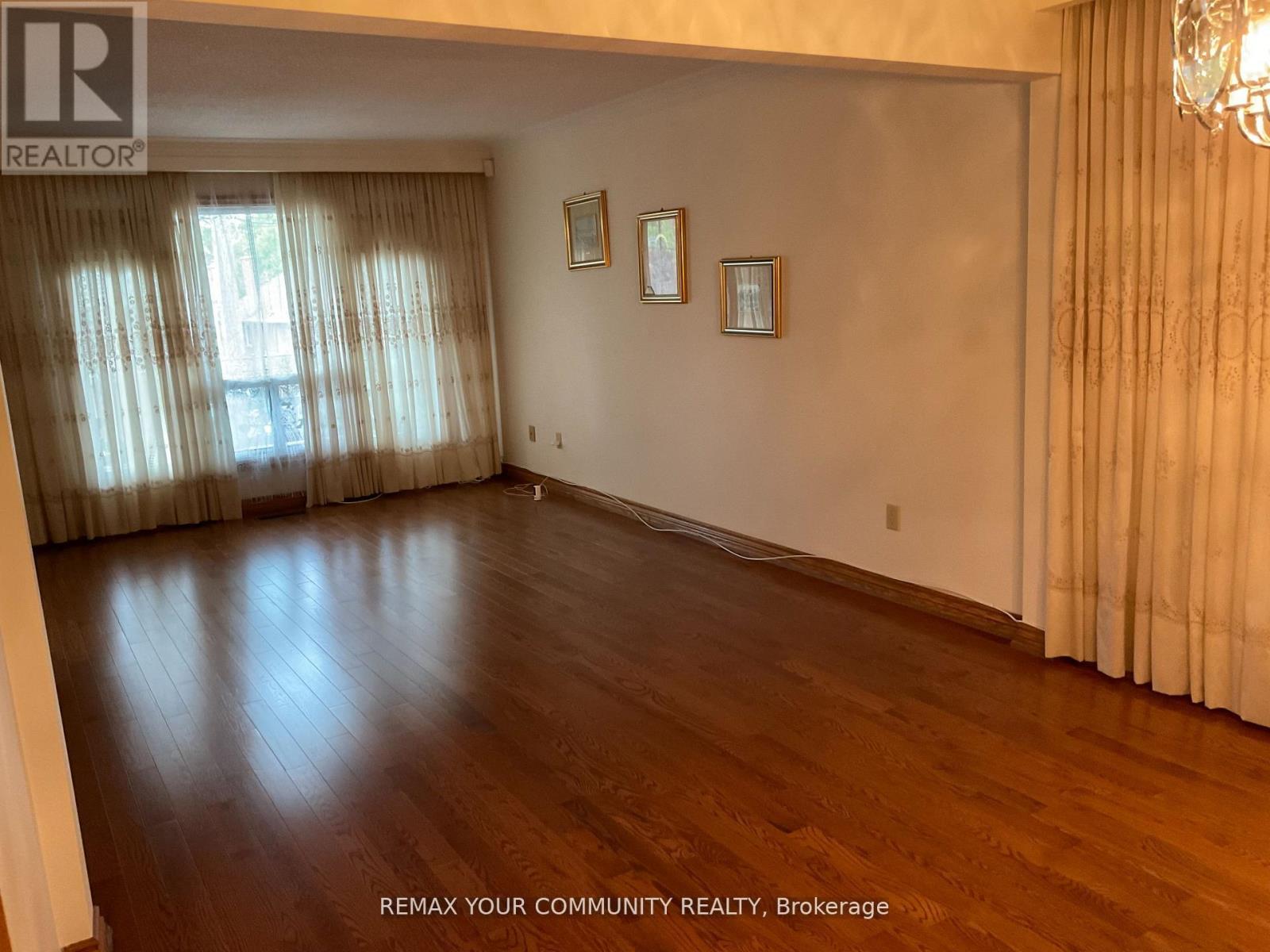 UPPER 3 LEVELS - 391 GLEN PARK AVENUE