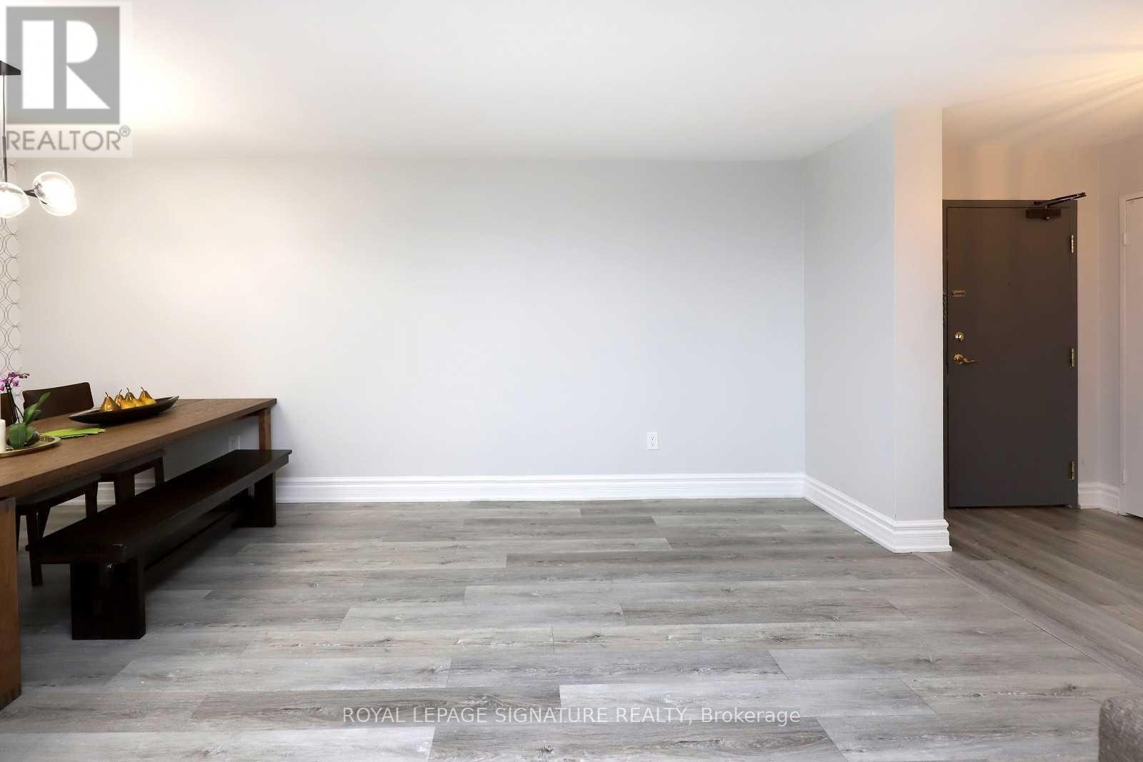 1101 - 100 COUNTY COURT BOULEVARD