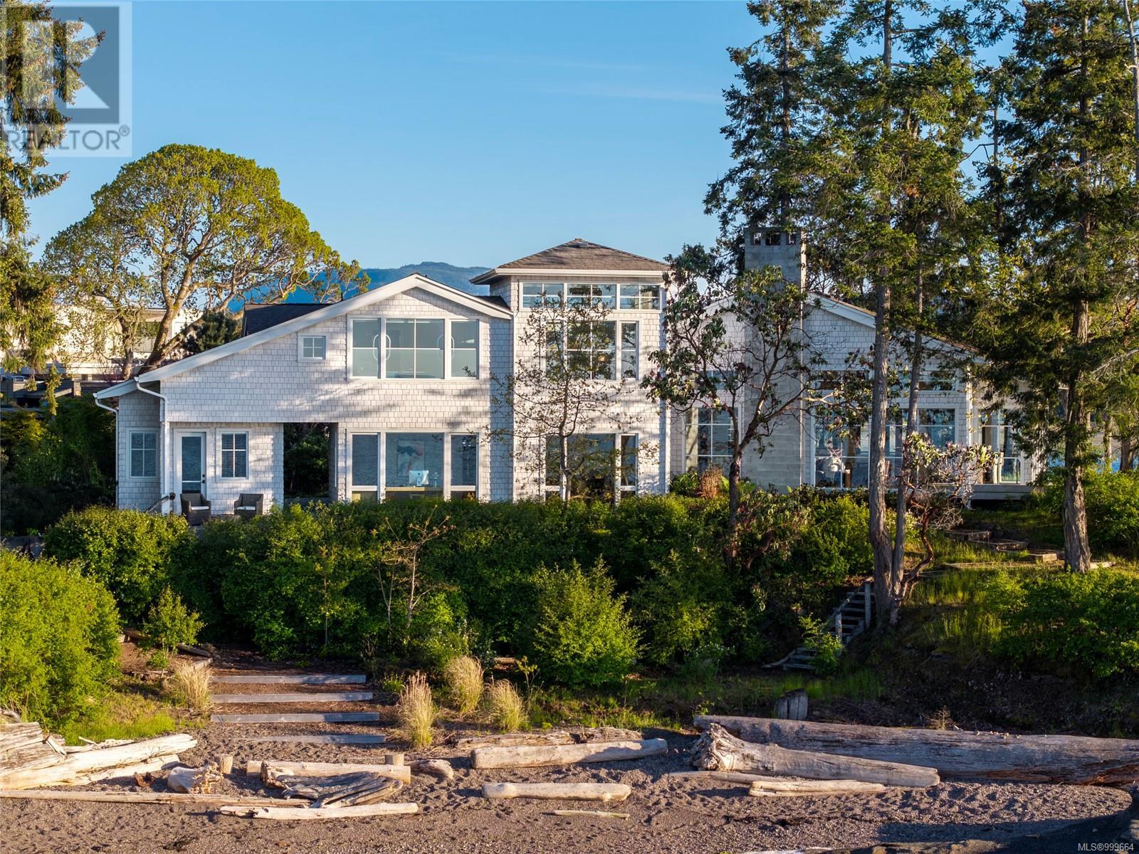 1341 Madrona Dr