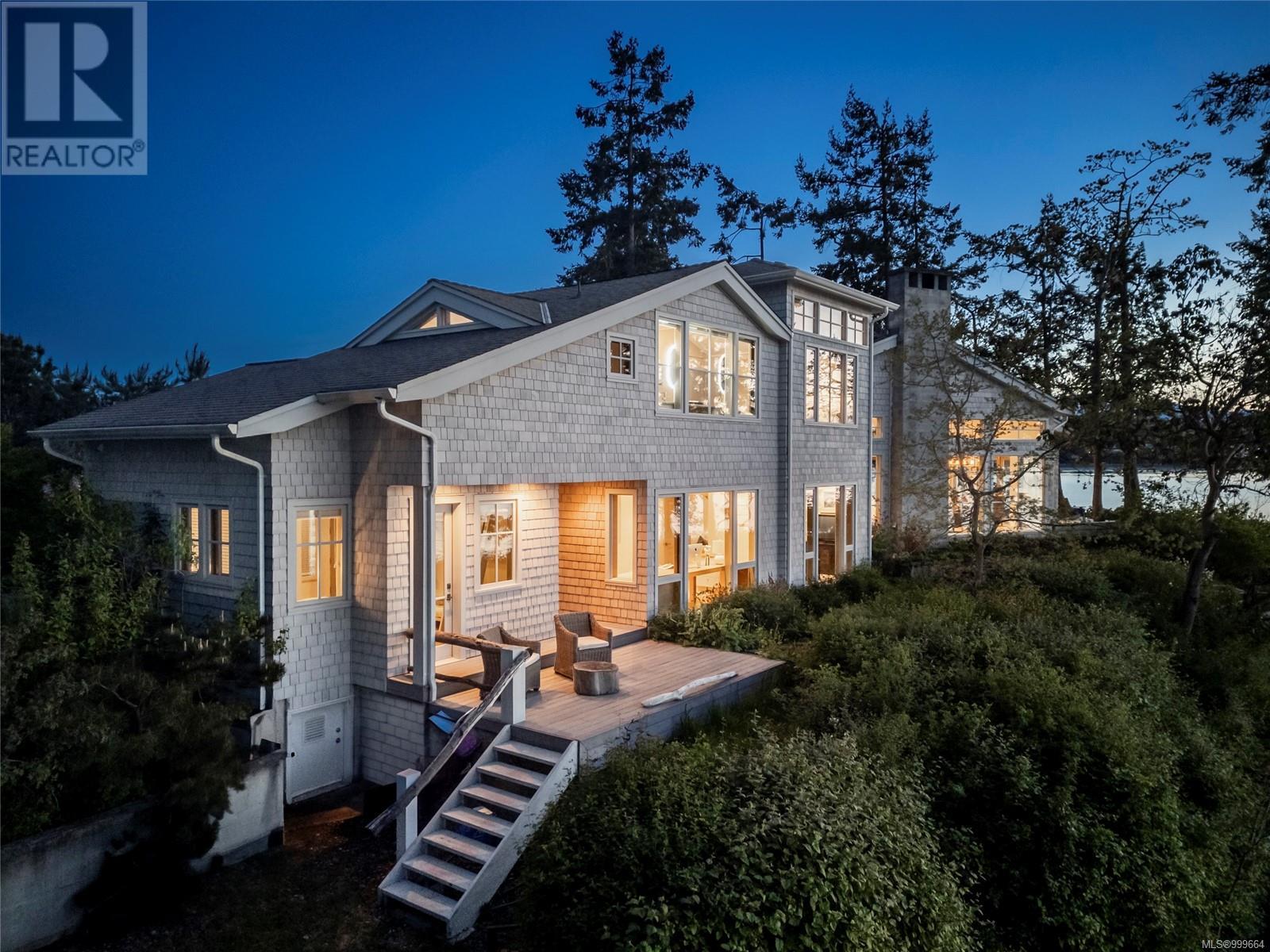 1341 Madrona Dr