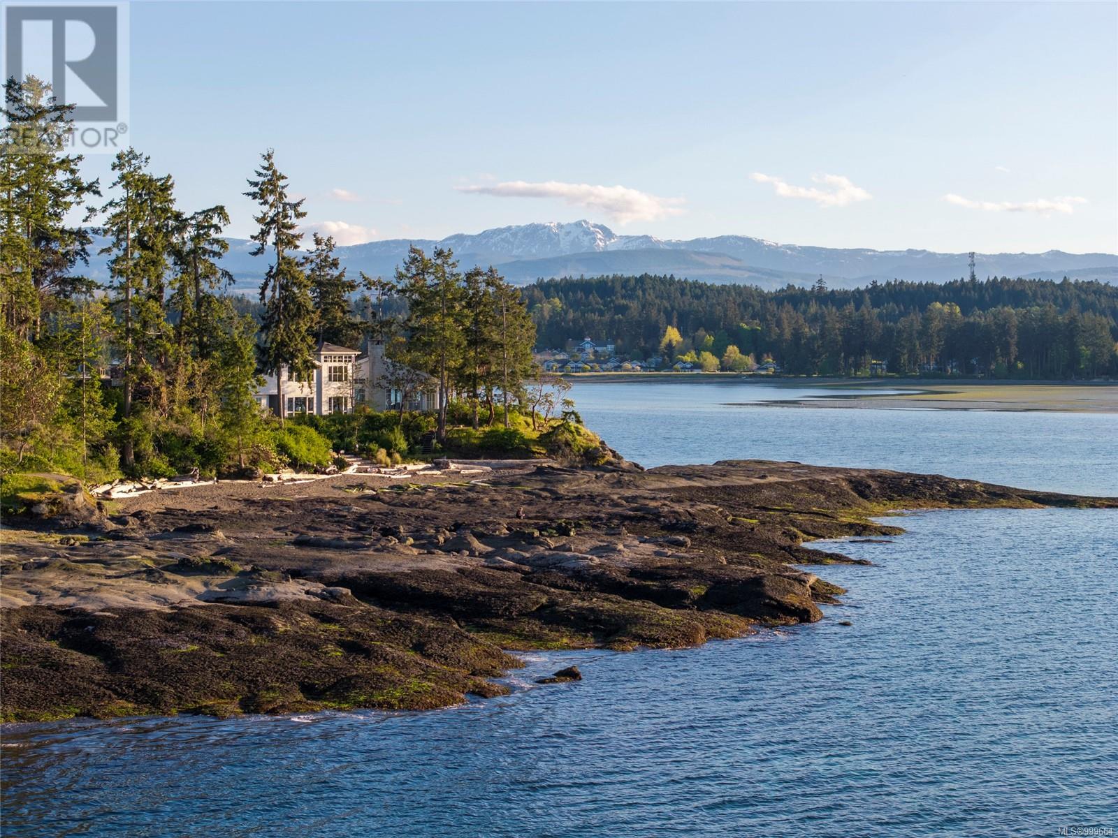 1341 Madrona Dr