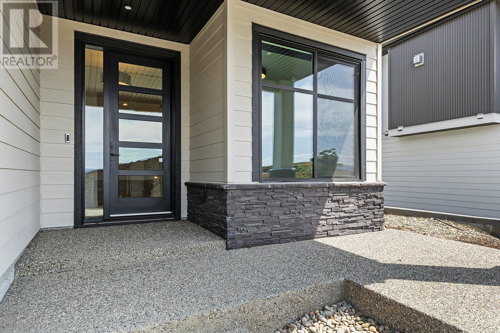 1165 Lone Pine Drive