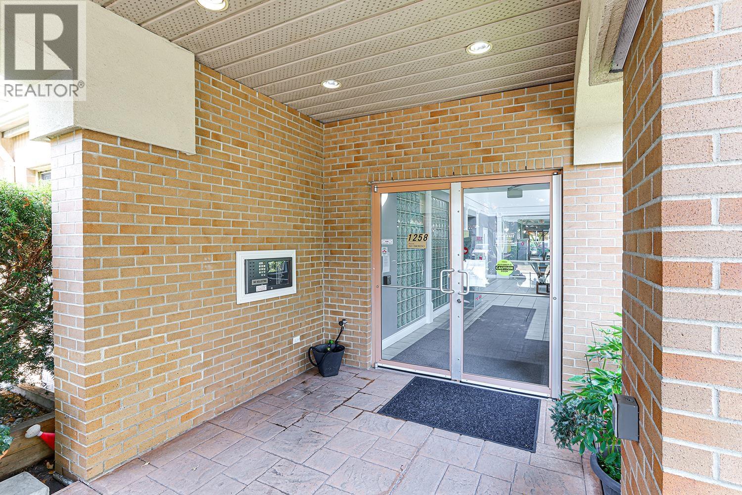 A204 1258 HUNTER ROAD