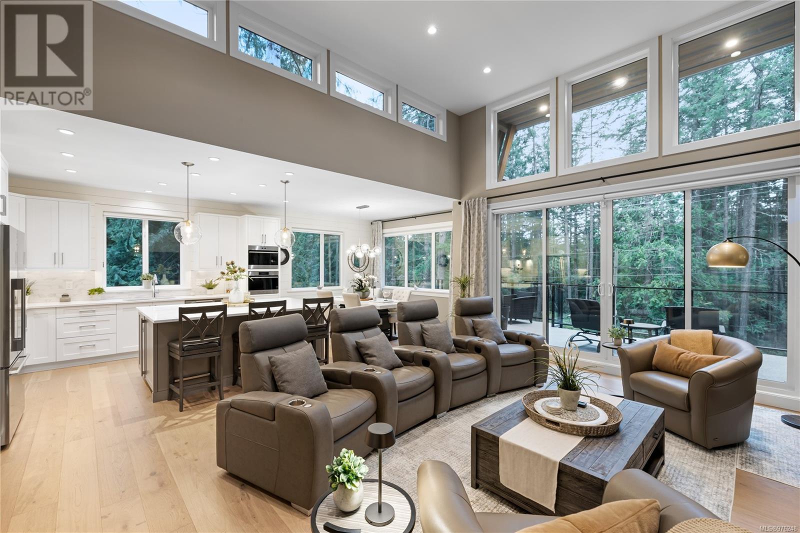 2371 Renfrew Rd