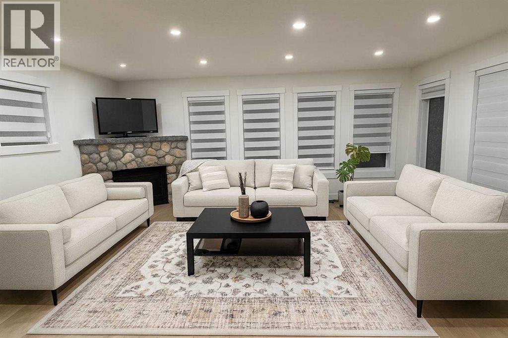 447 Tuscany Ridge Heights NW