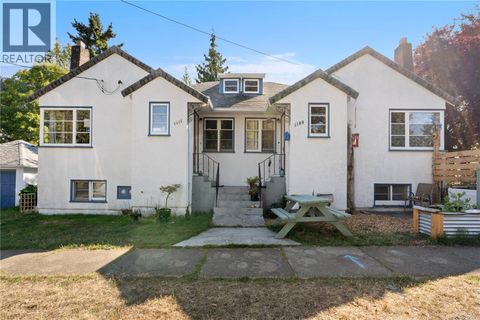 1109/1111 Collinson St Victoria BC V8V3C2