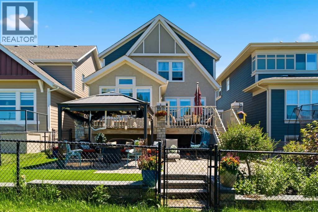 11 MARQUIS Crescent SE