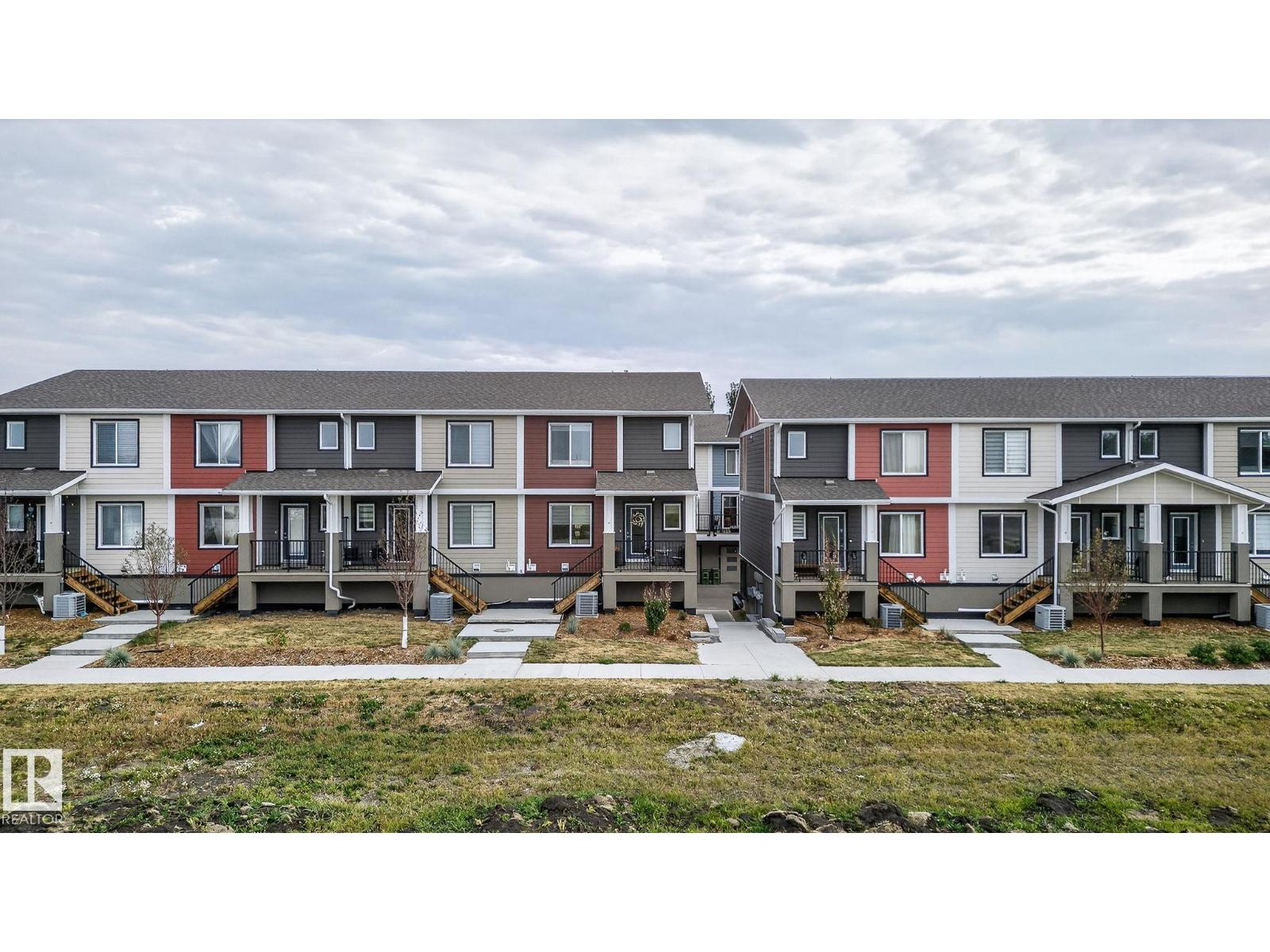 #16 9250 156 AV NW