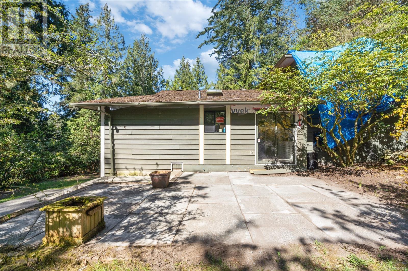 11077 Chalet Rd