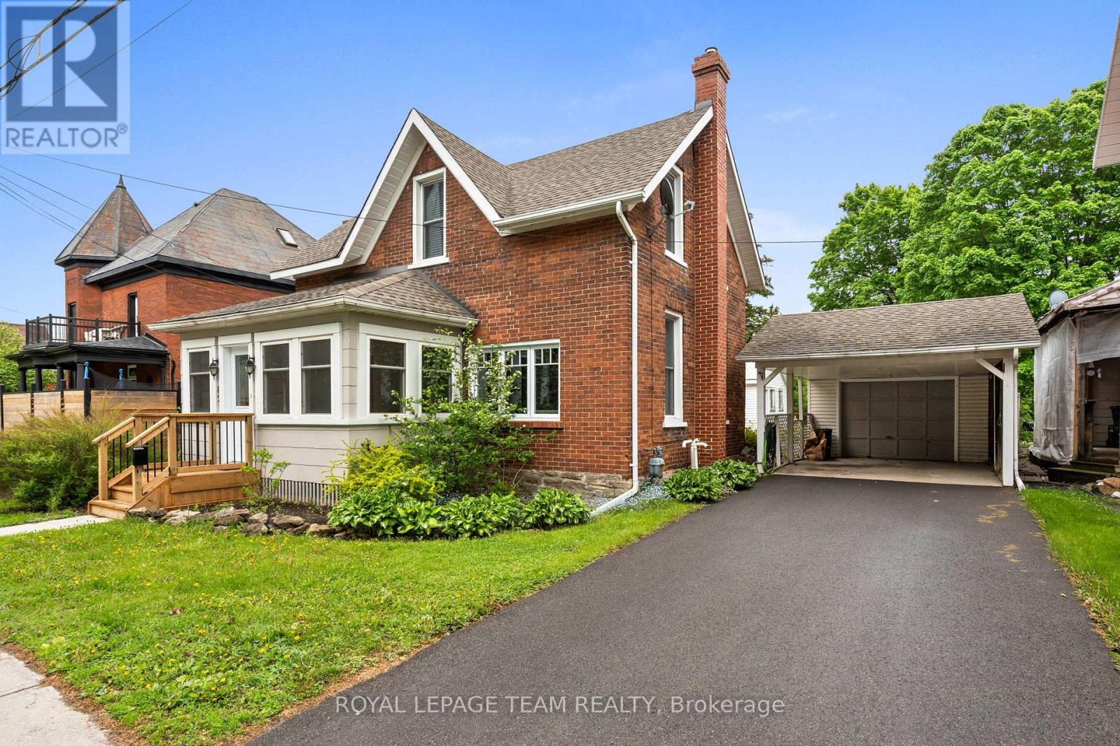 82 LAKE AVENUE E