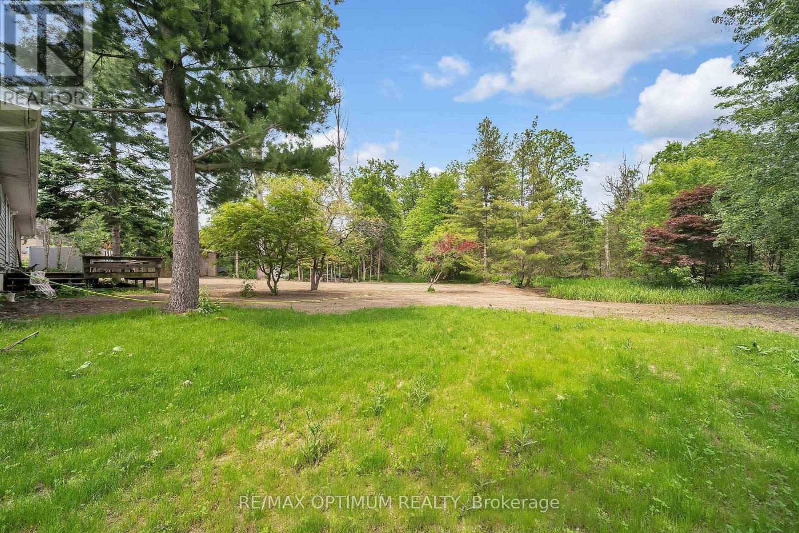 8295 CREDITVIEW ROAD