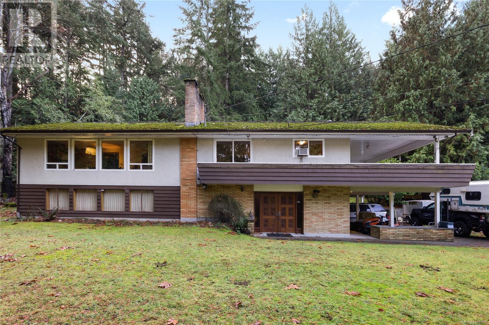 5611/5621 Hammond Bay Rd