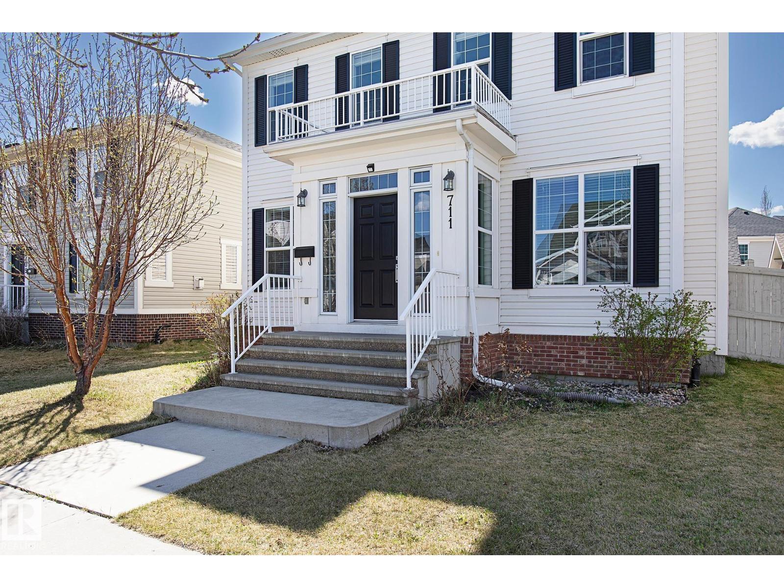 711 DECOTEAU WY NW