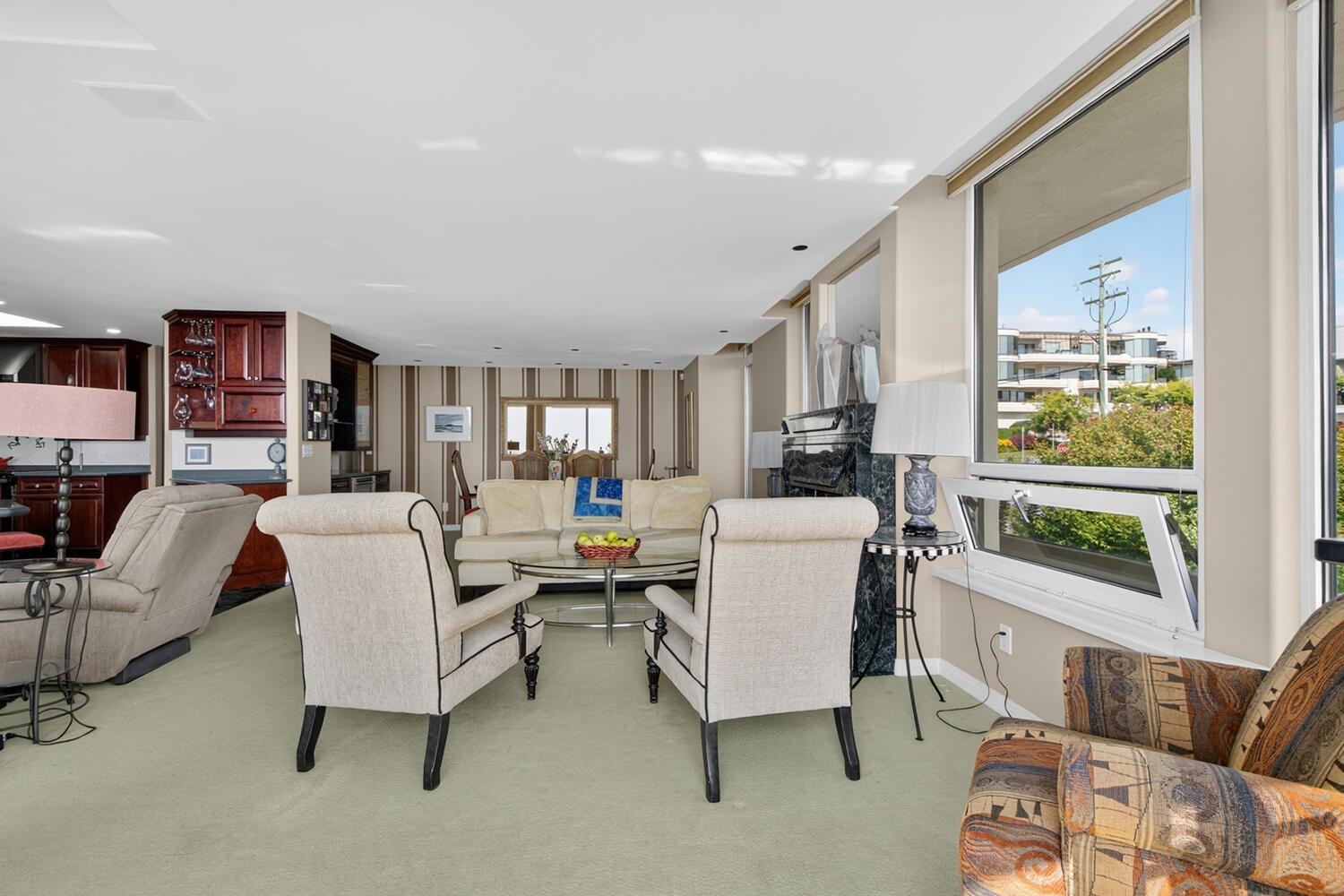 402 15050 PROSPECT AVENUE