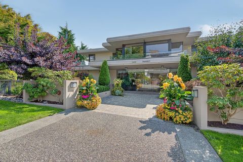 402 15050 PROSPECT AVENUE White Rock BC V4B2B4
