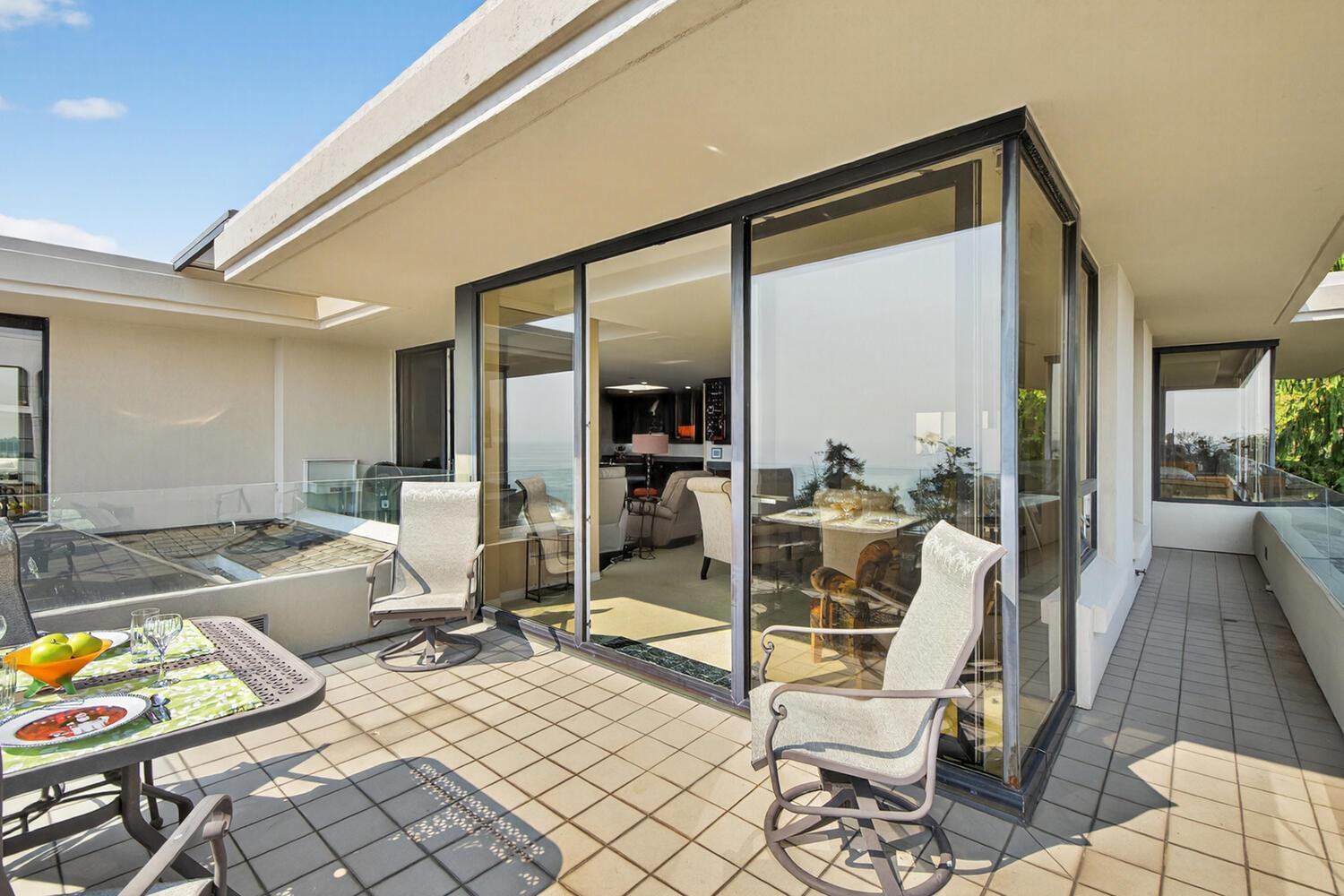 402 15050 PROSPECT AVENUE