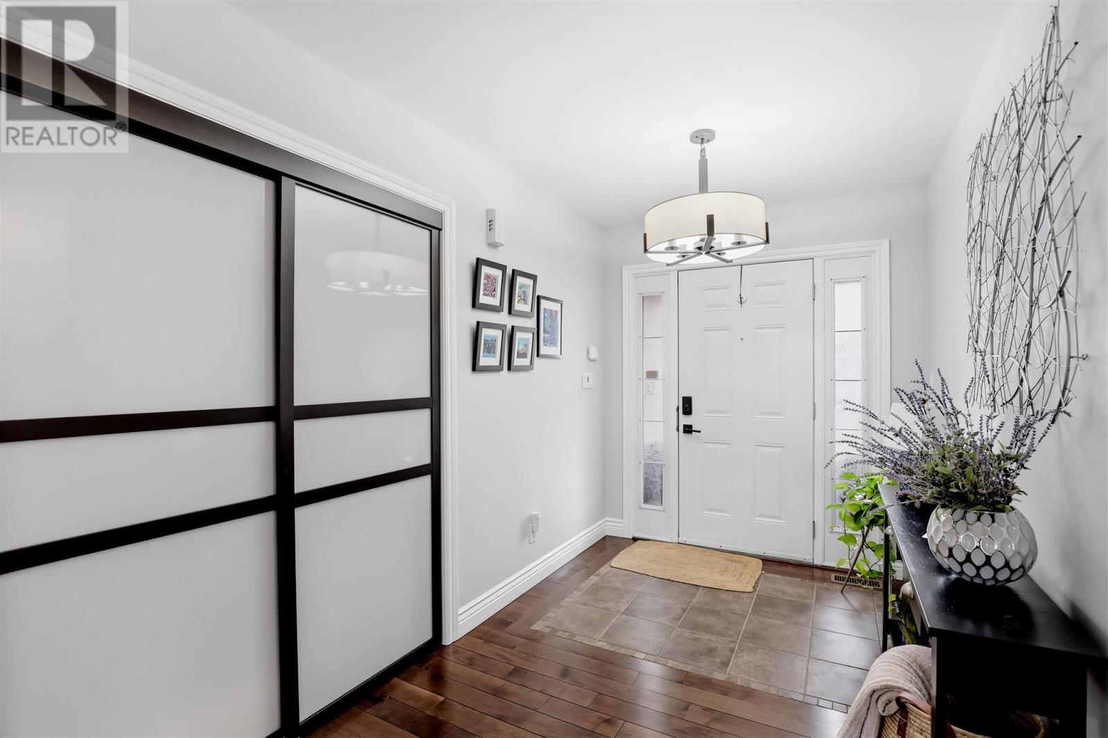 99 Beaumont AVE - Photo 4