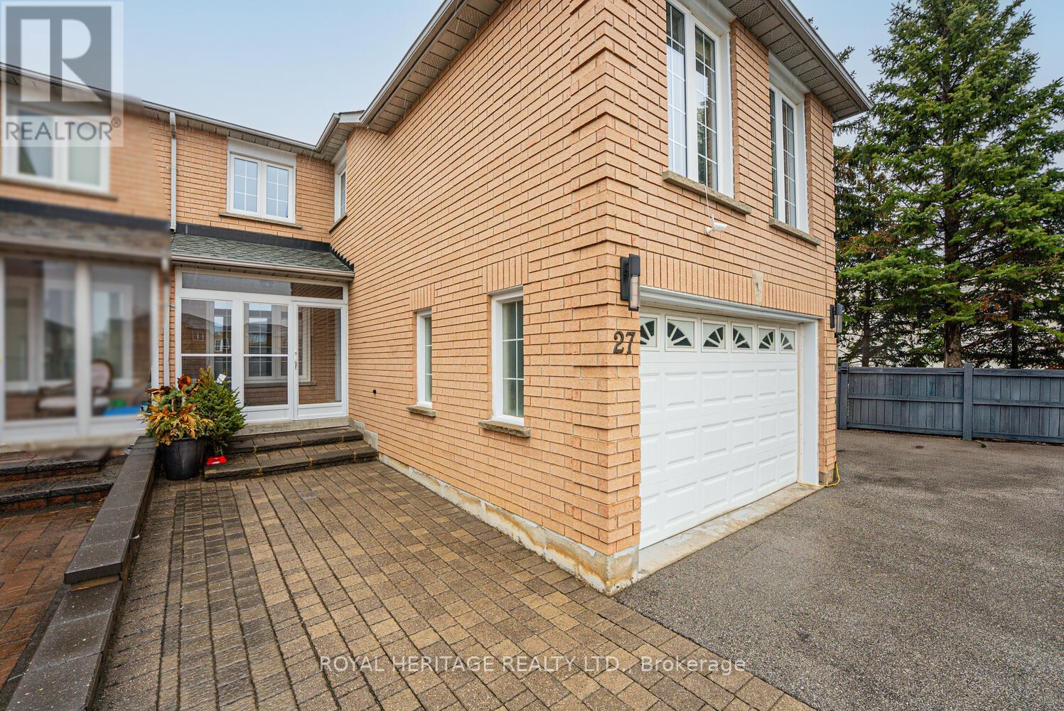 27 OPERA PLACE N