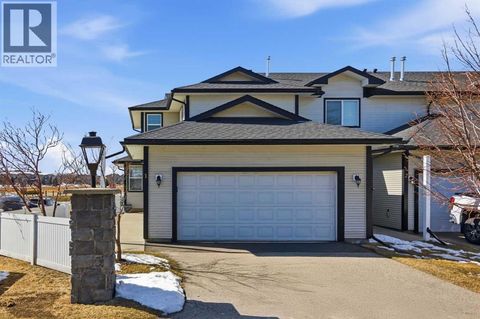 1, 12 Silver Creek Boulevard NW Airdrie AB T4B2R2