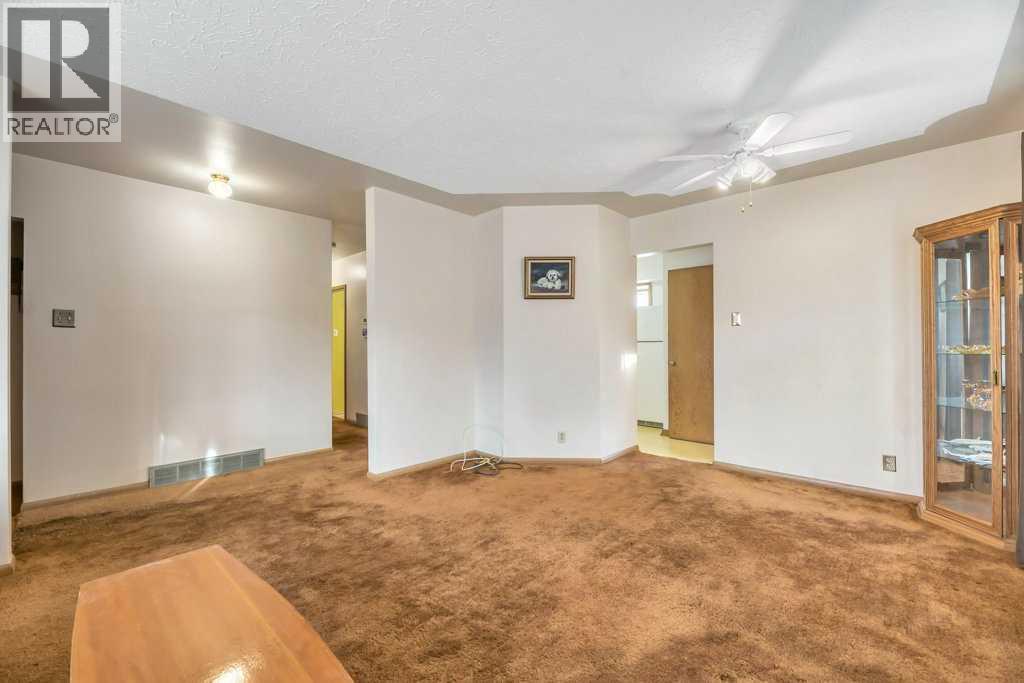 30 Butler Crescent NW