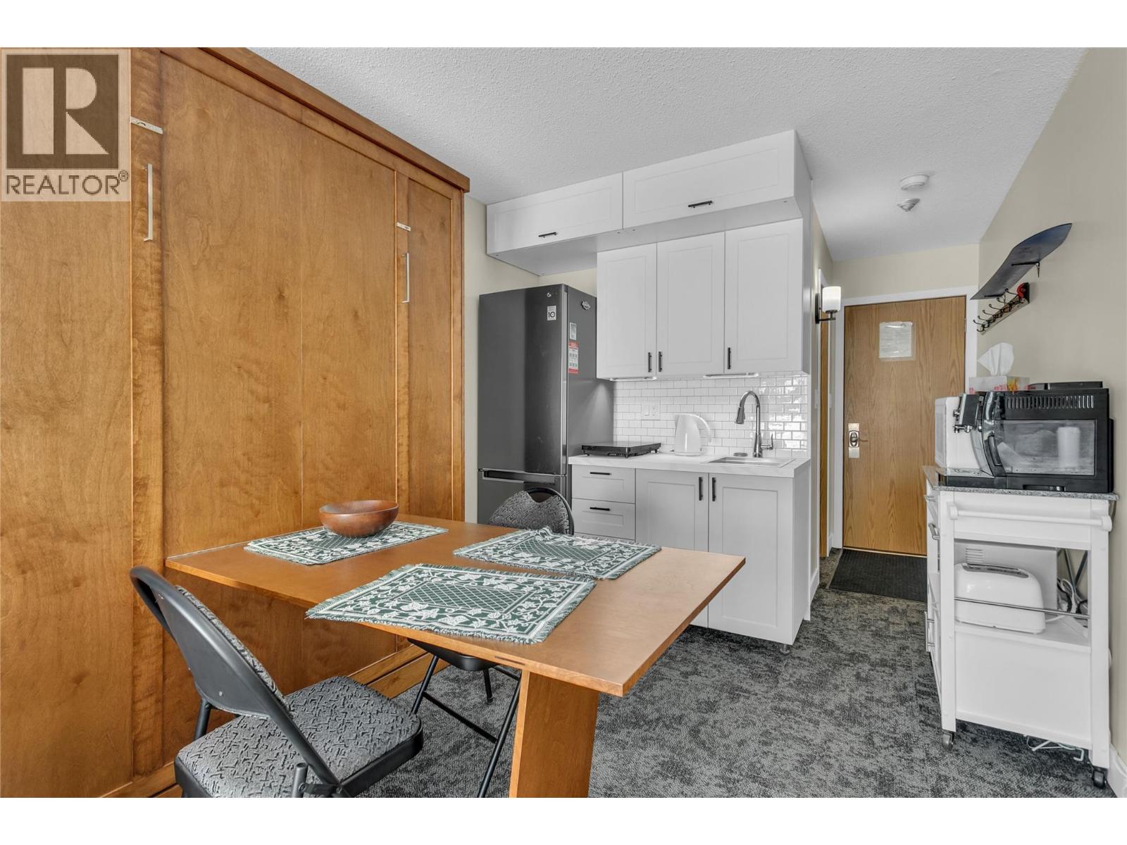 5375 Big White Road Unit# 328