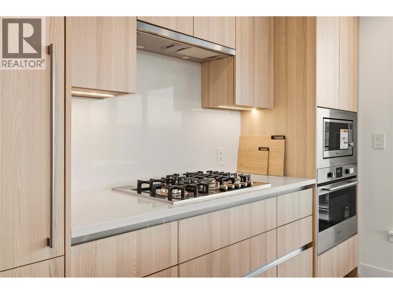 1626 Water Street Unit# 3402