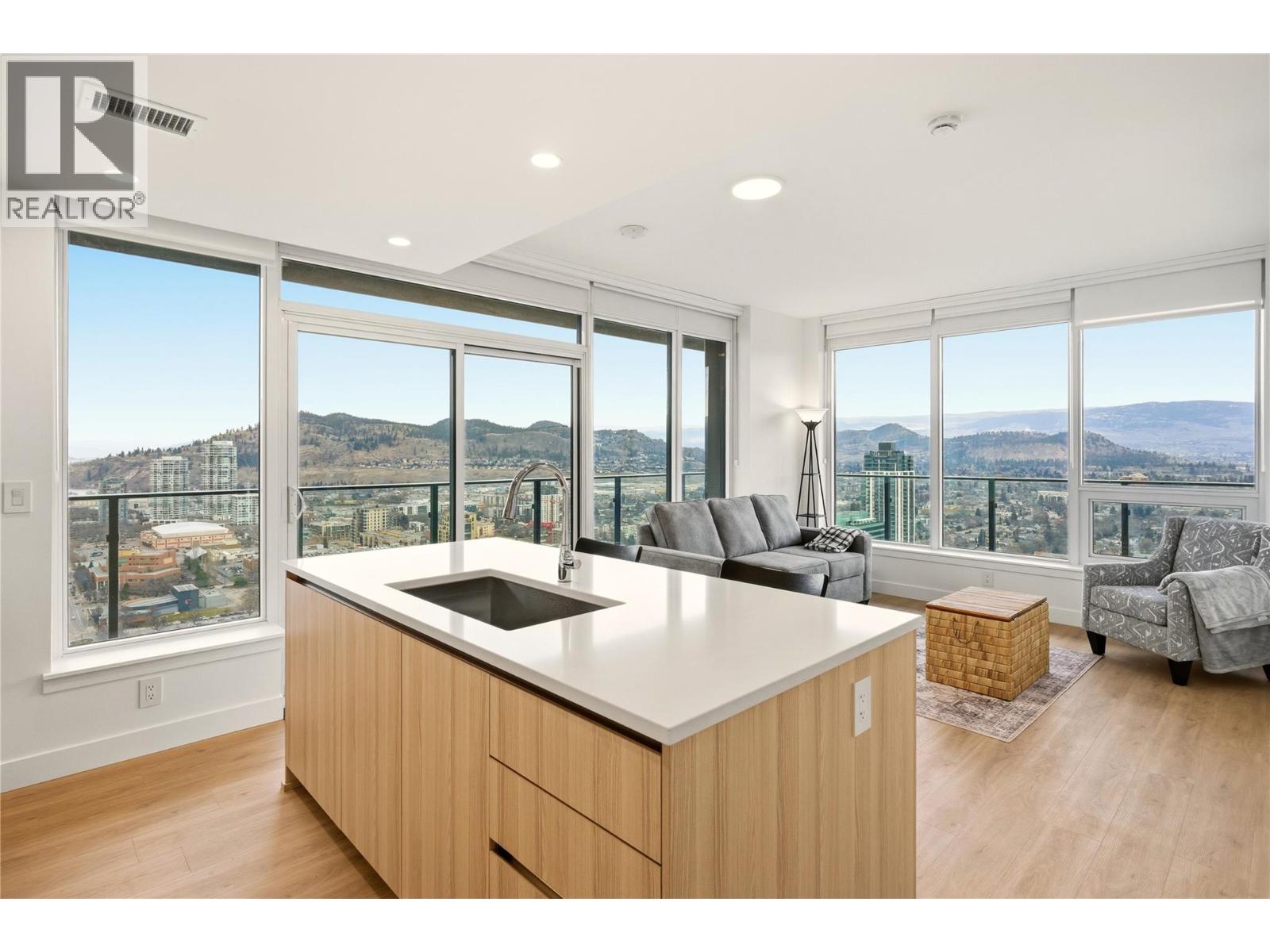 1626 Water Street Unit# 3402