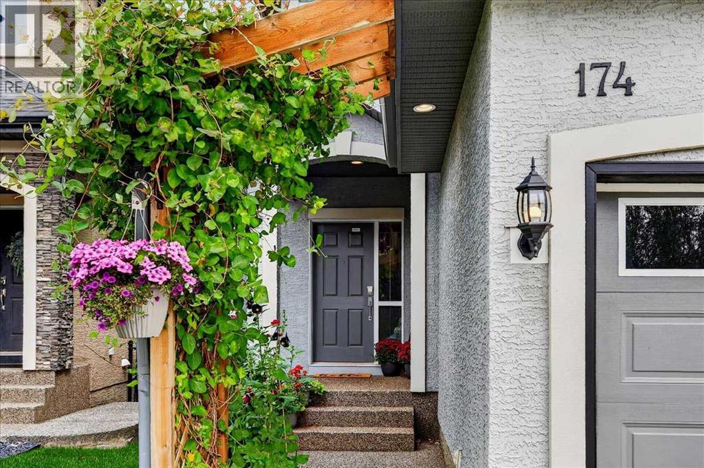 174 Cranridge Terrace SE