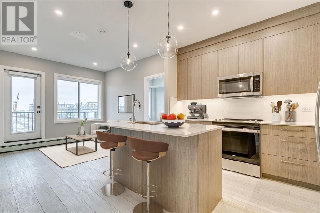 1213, 6 Merganser Drive W