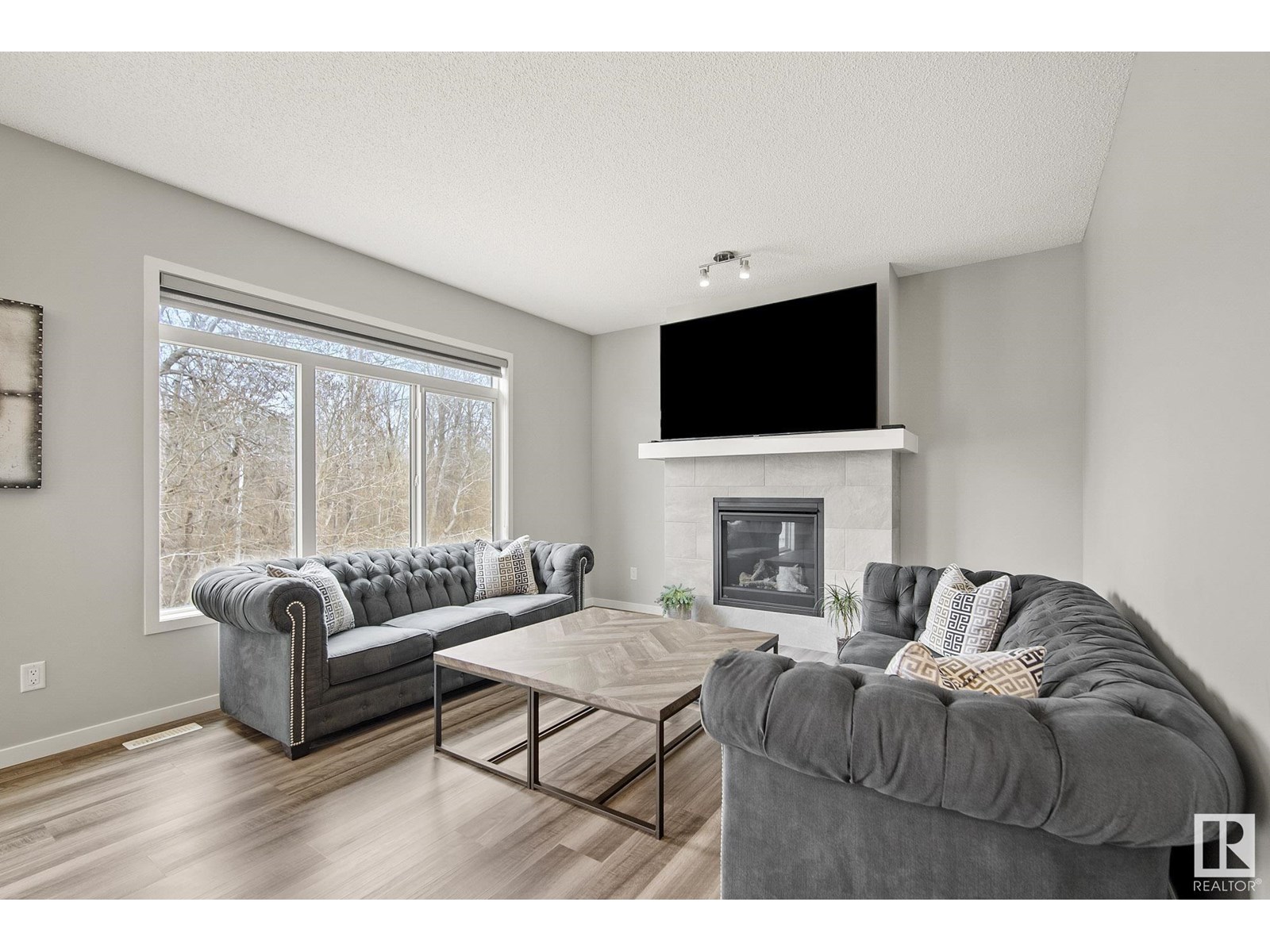 717 KINGLET BV NW