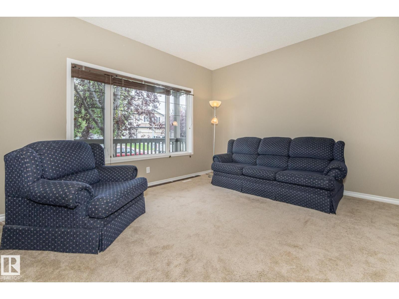 4020 158 AV NW