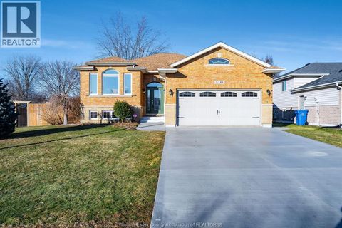 140 Station COURT Kingsville ON N9Y3Z6