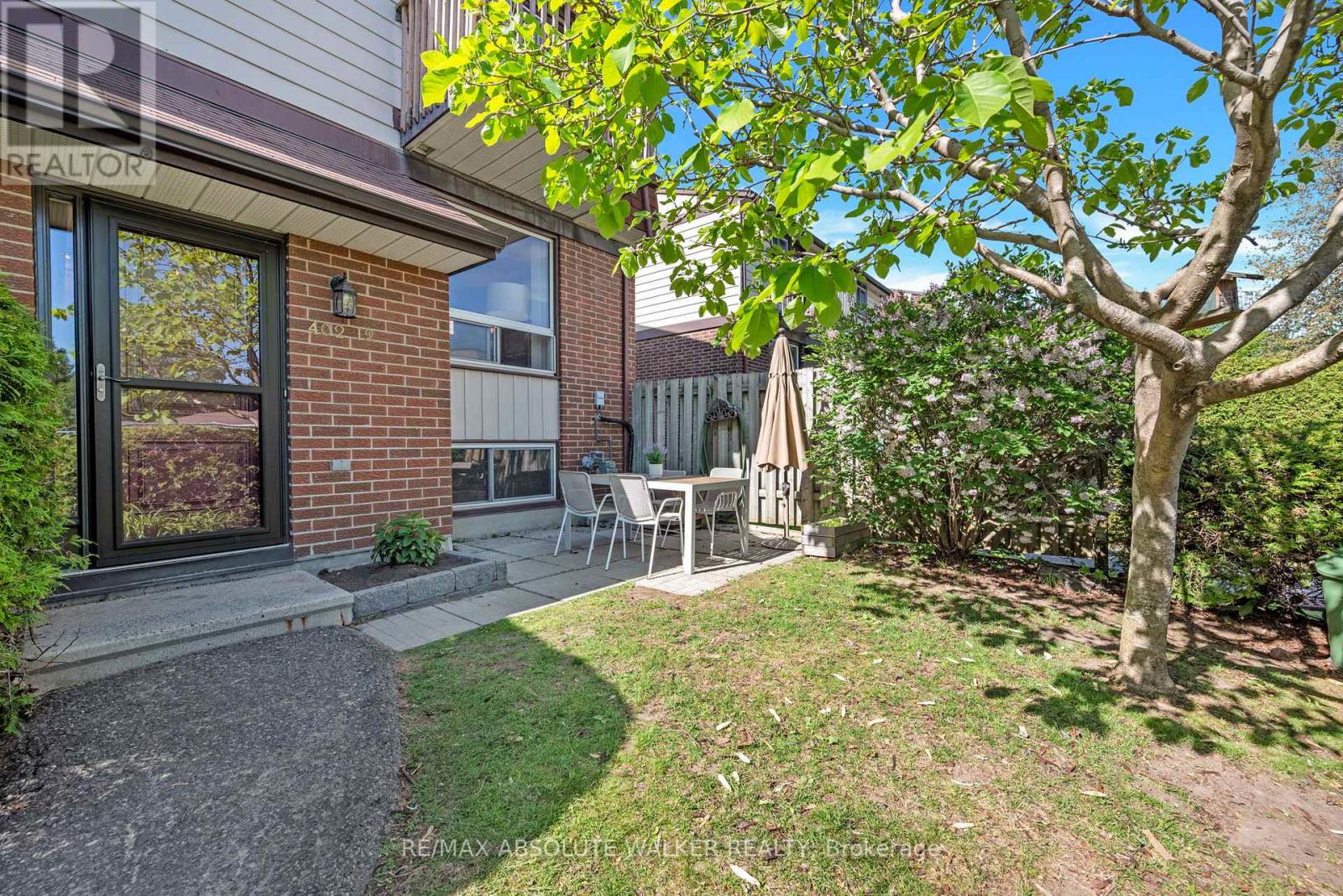 12 - 402 MONTFORT STREET