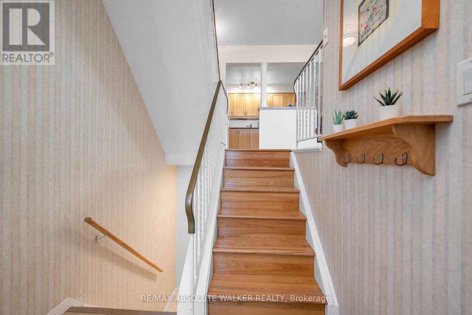 12 - 402 MONTFORT STREET