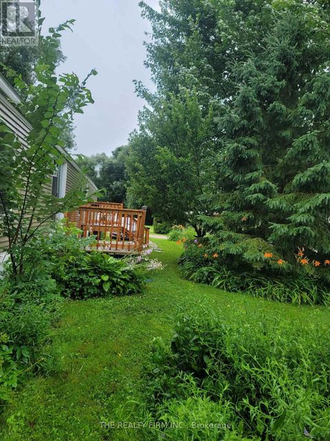 18 - 75049 HENSALL ROAD Huron East (Seaforth) ON N0K1W0