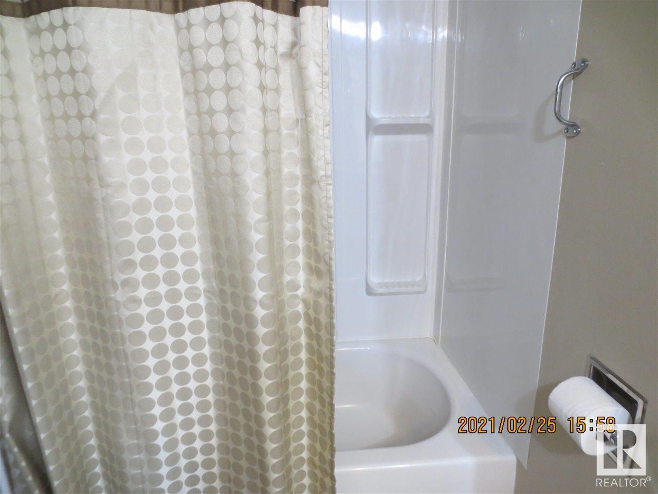 #1701 9903 104 ST NW