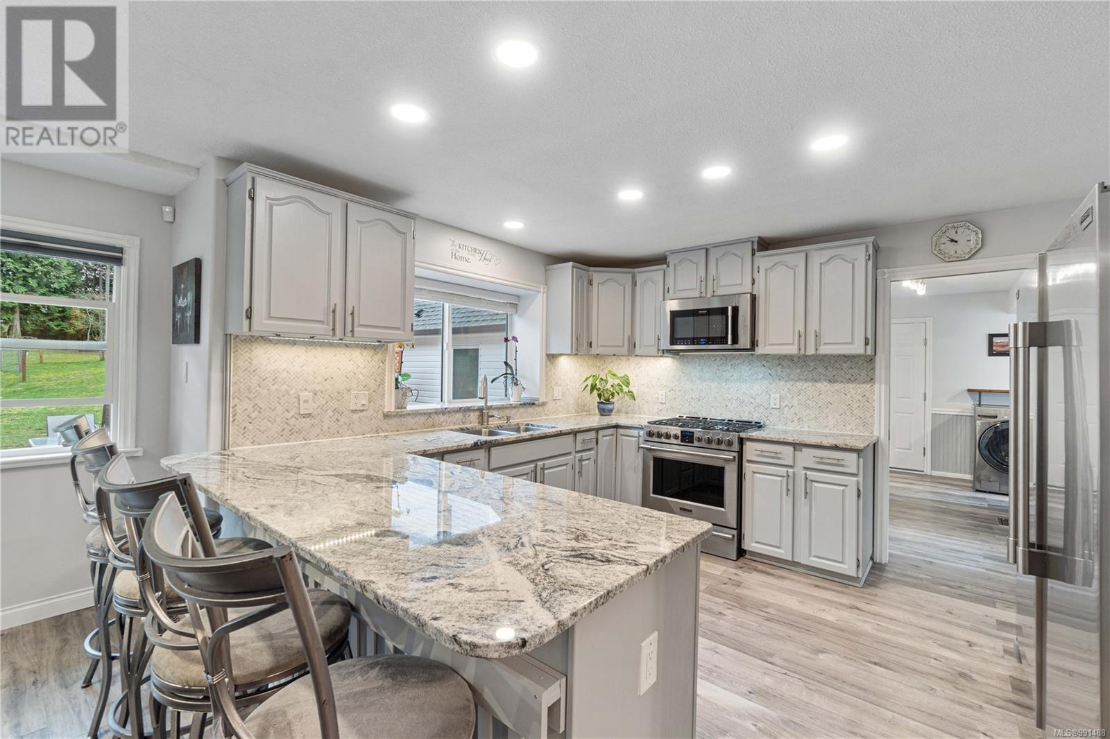 264 Sunningdale Rd E