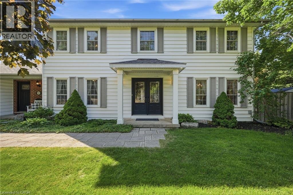 1 MEANDER Close