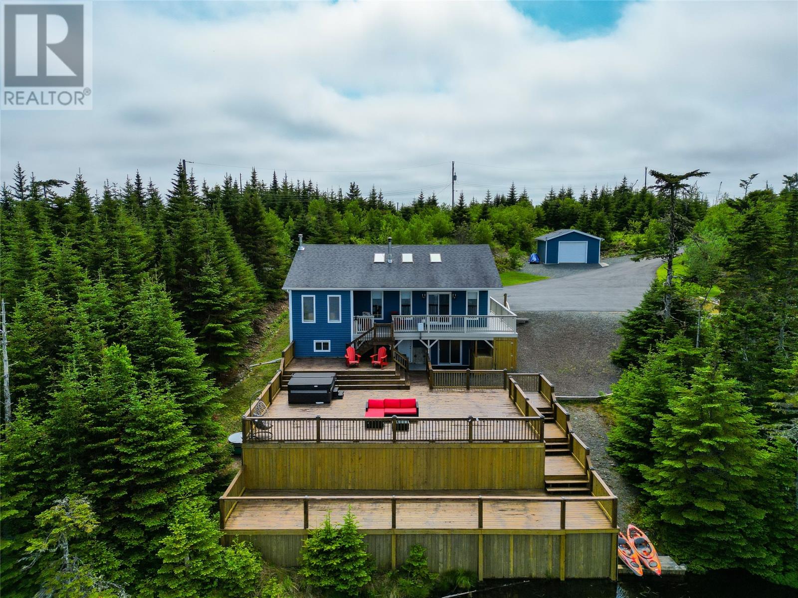 8N Country Lane