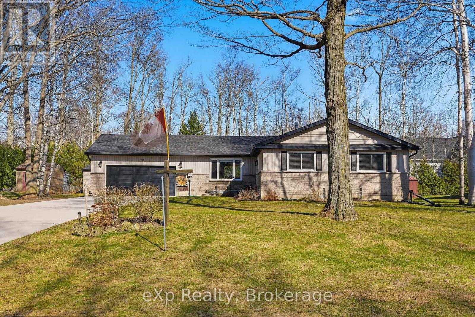 90 MAPLEPORT CRESCENT