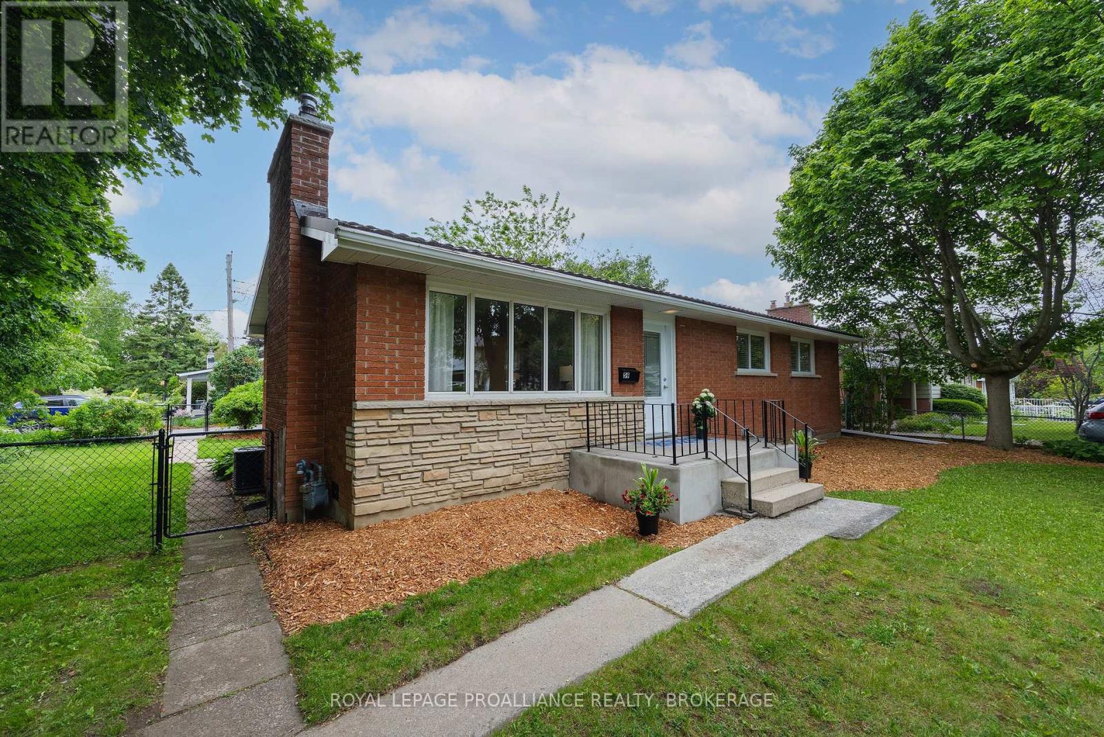 59 METCALFE AVENUE
