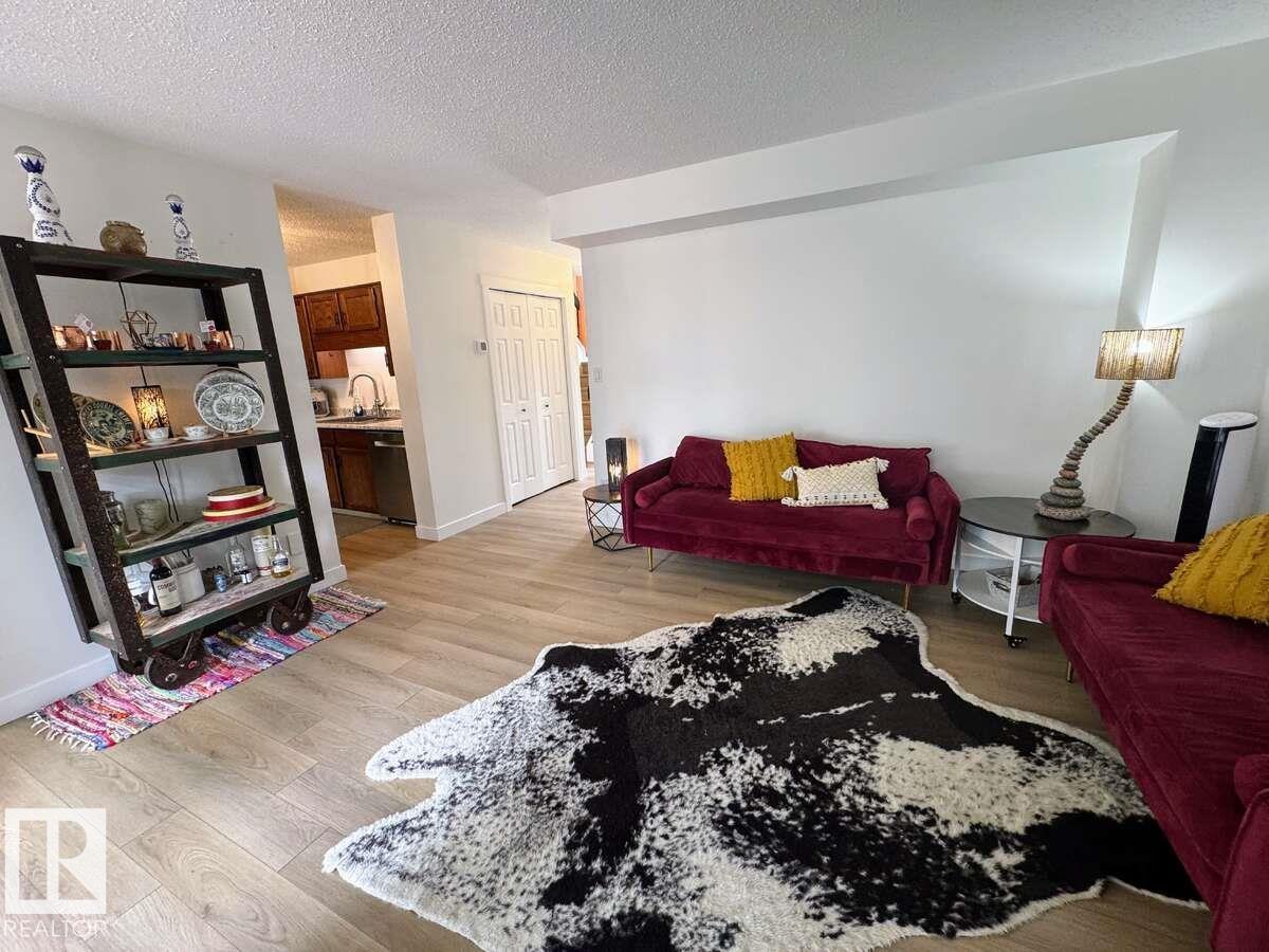 2419 142 AV NW