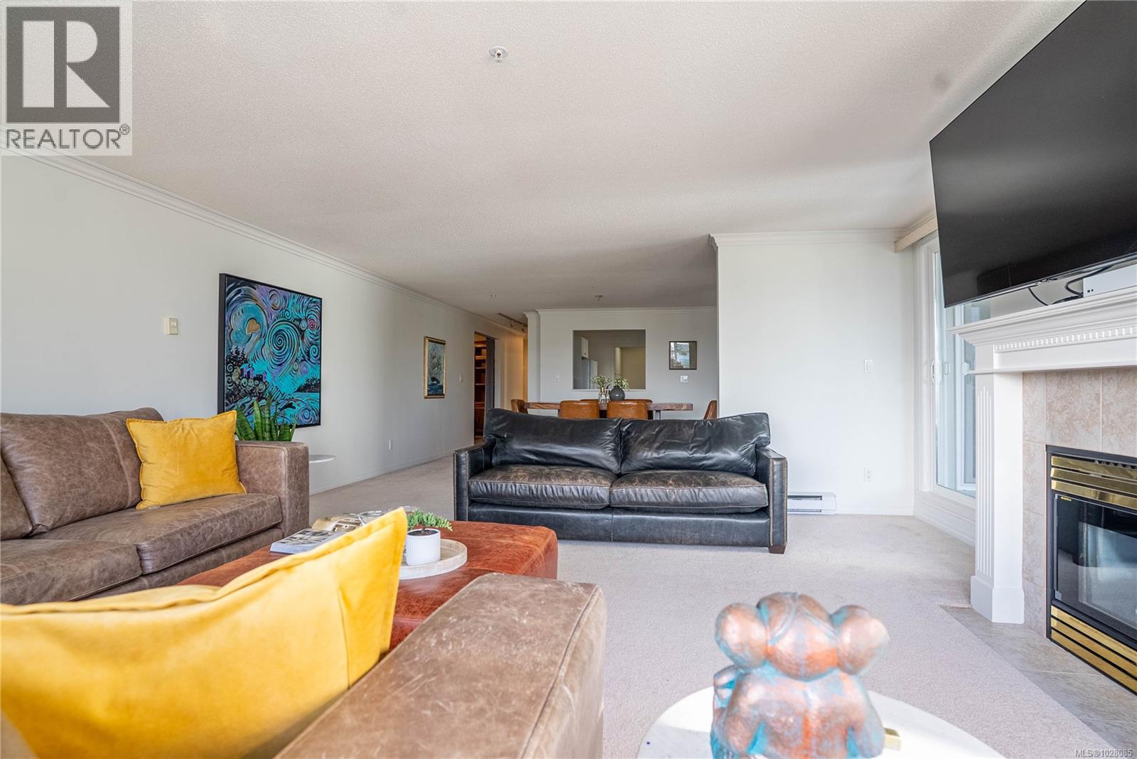 306 5110 Cordova Bay Rd