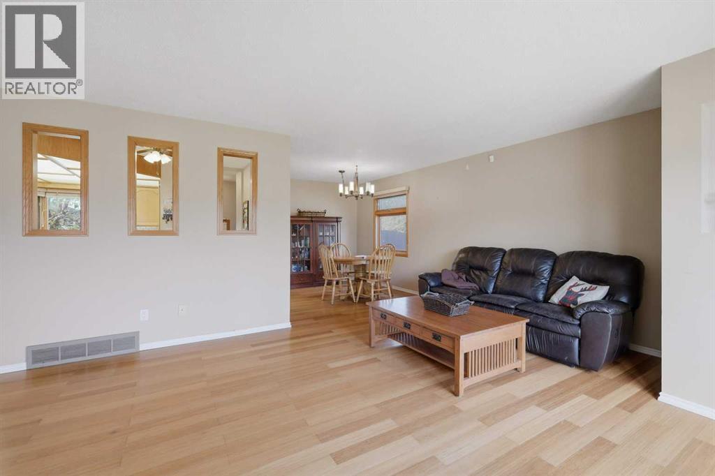6124 Hamilton Drive