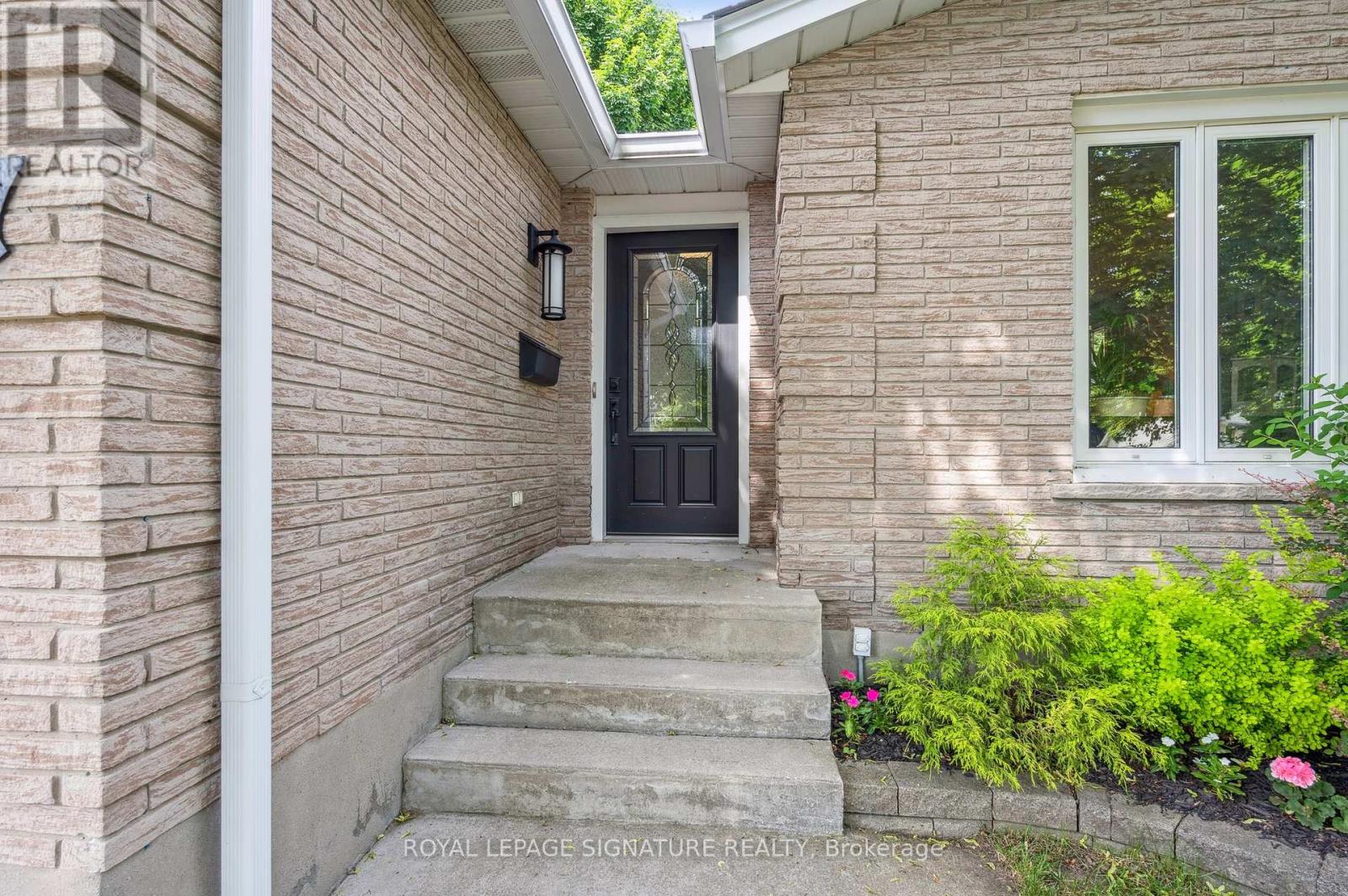 7 PAULINE PLACE