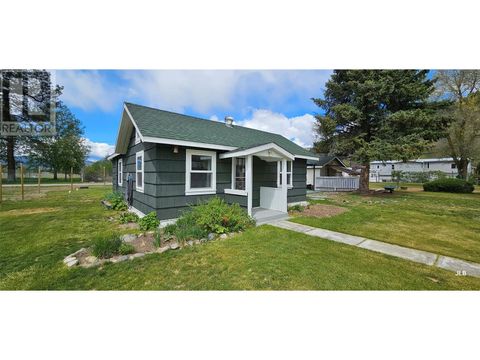 808 Division Street Midway BC V0H1M0