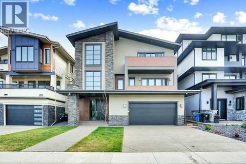 435 Patterson Boulevard SW Calgary AB T3J1E8