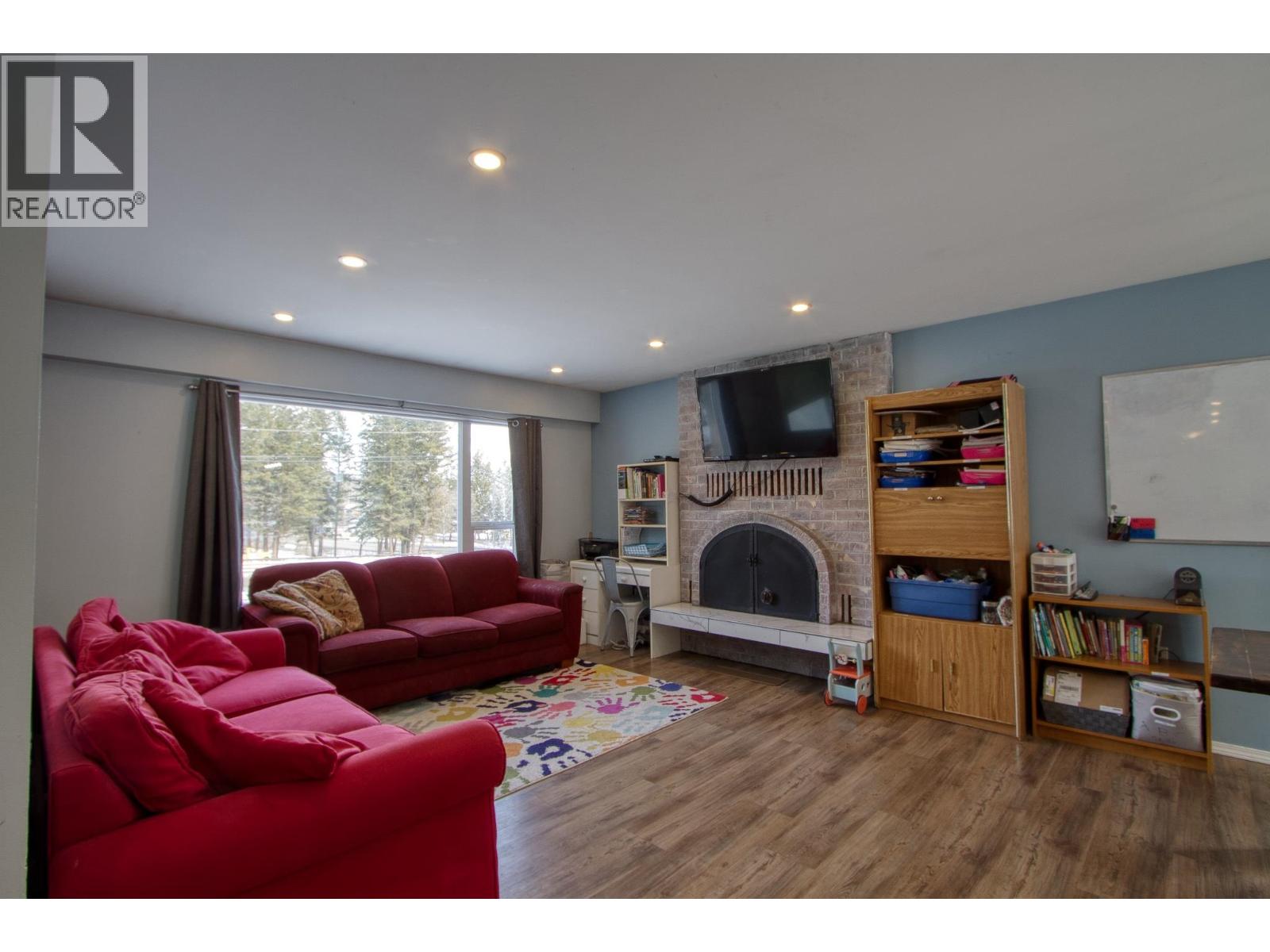 5047 EASZEE DRIVE