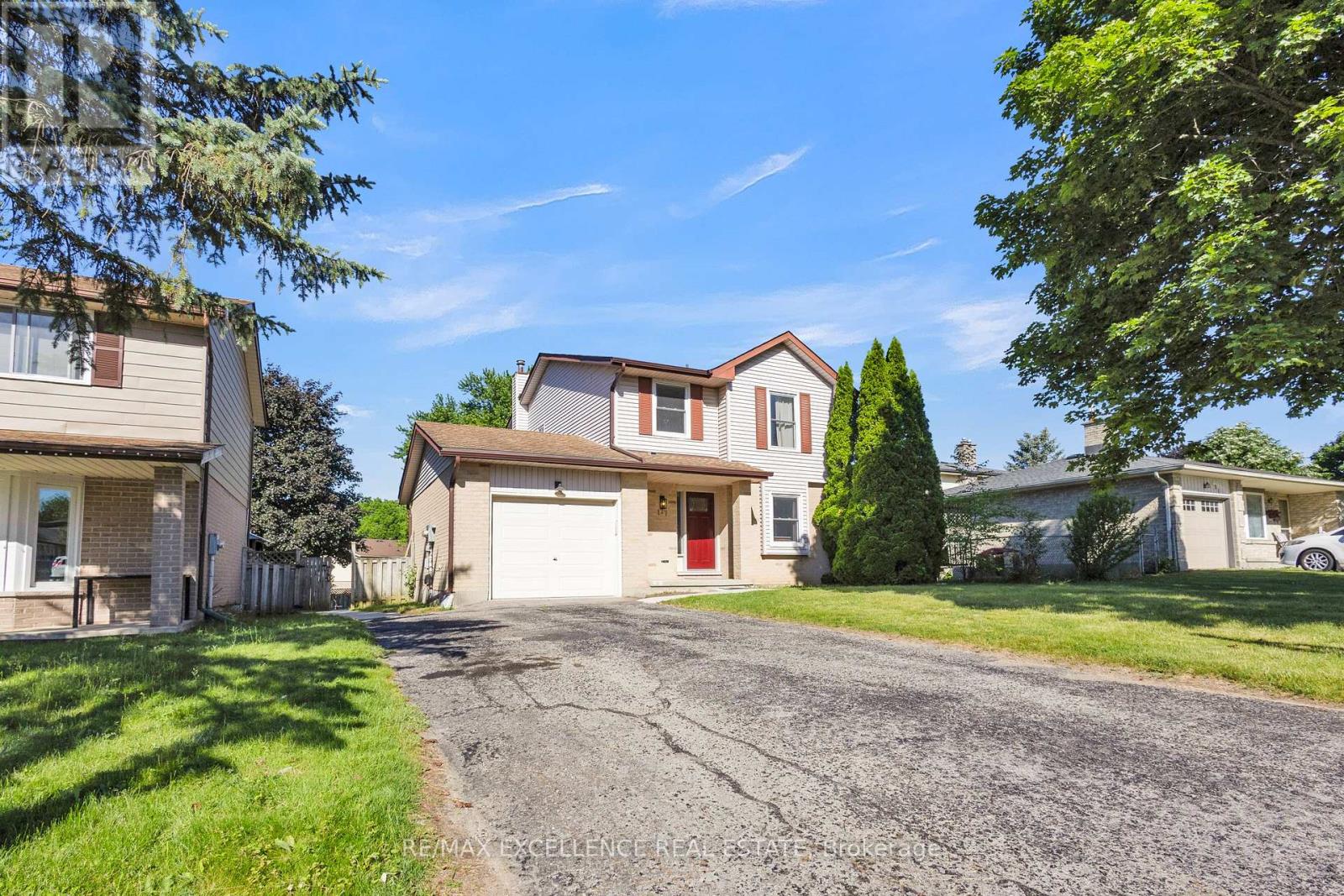 127 ACORN CRESCENT