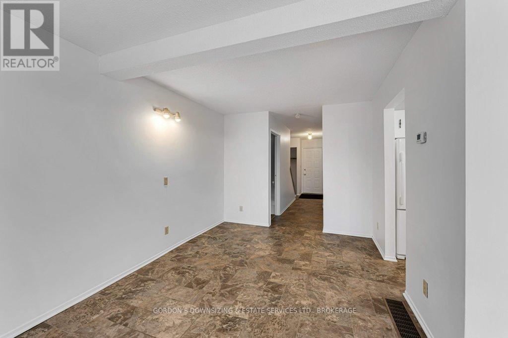 39 COVENTRY CRESCENT